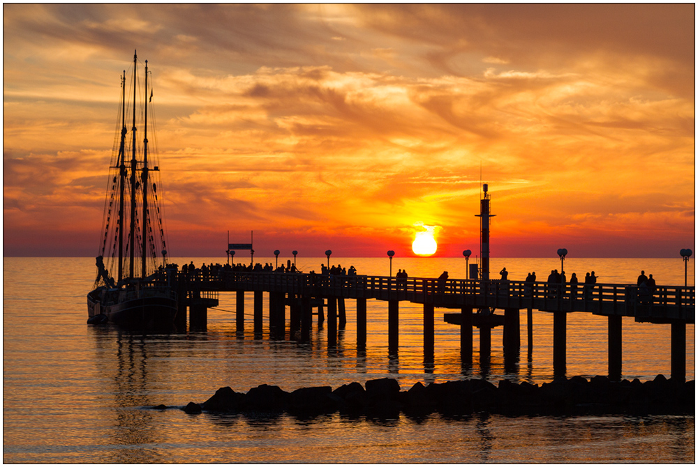 So kitschig ... Foto & Bild | sonnenuntergänge, himmel & universum, am ...