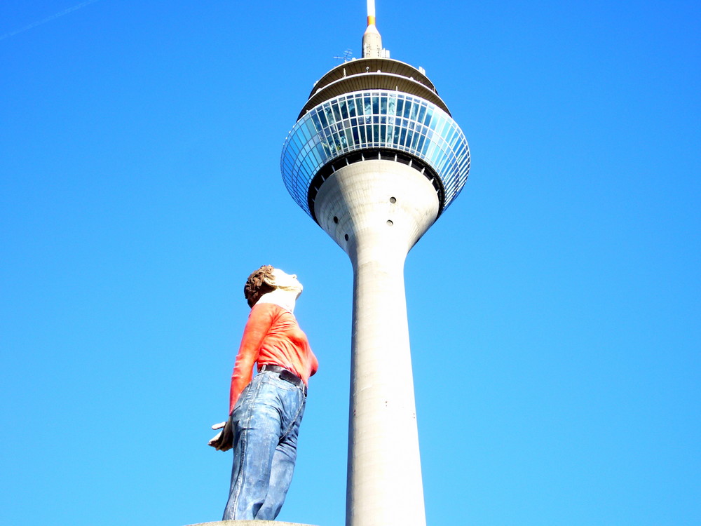 So klein ist der Fernsehturm