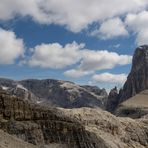 So langsam zeigt sich der mächte 3094 m hohe Zwölfer rechts im Bild...