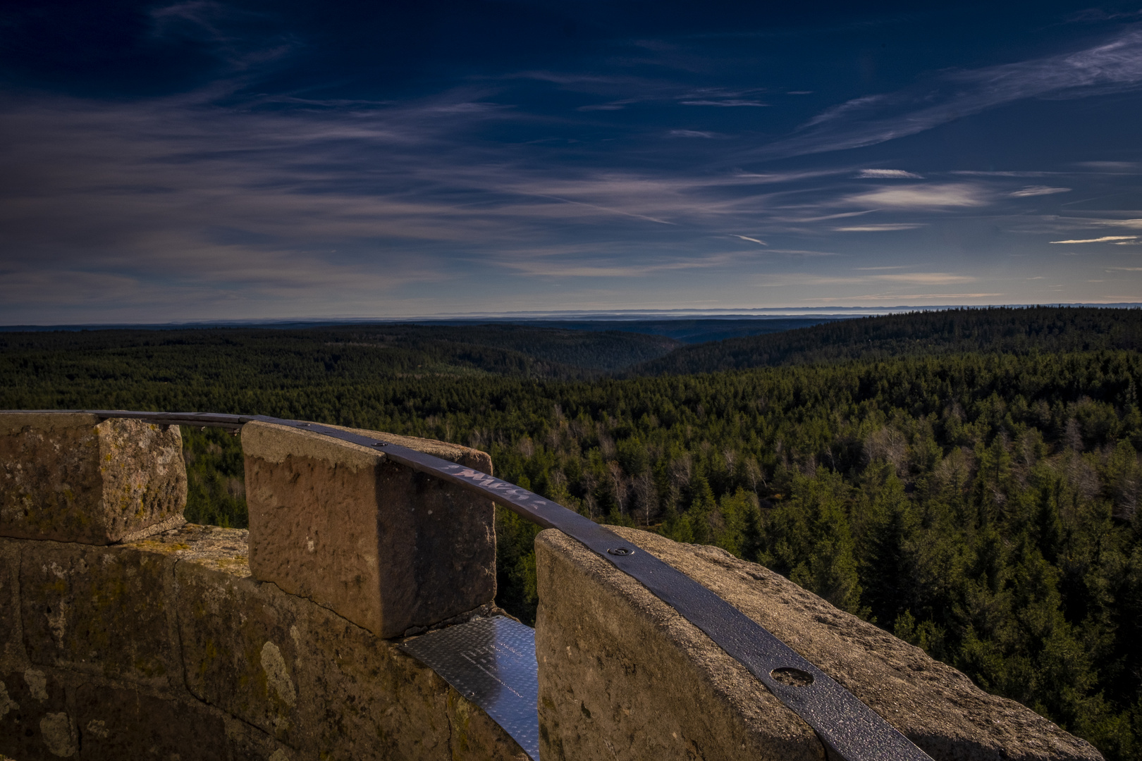 So schön ist es am Hohlohturm und -see