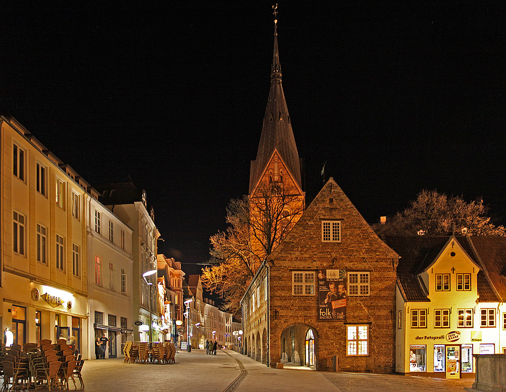 so sieht es bei uns in der flensburger innenstadt nachts aus