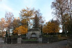 so sonnig ist es heute auf unserem Friedhof