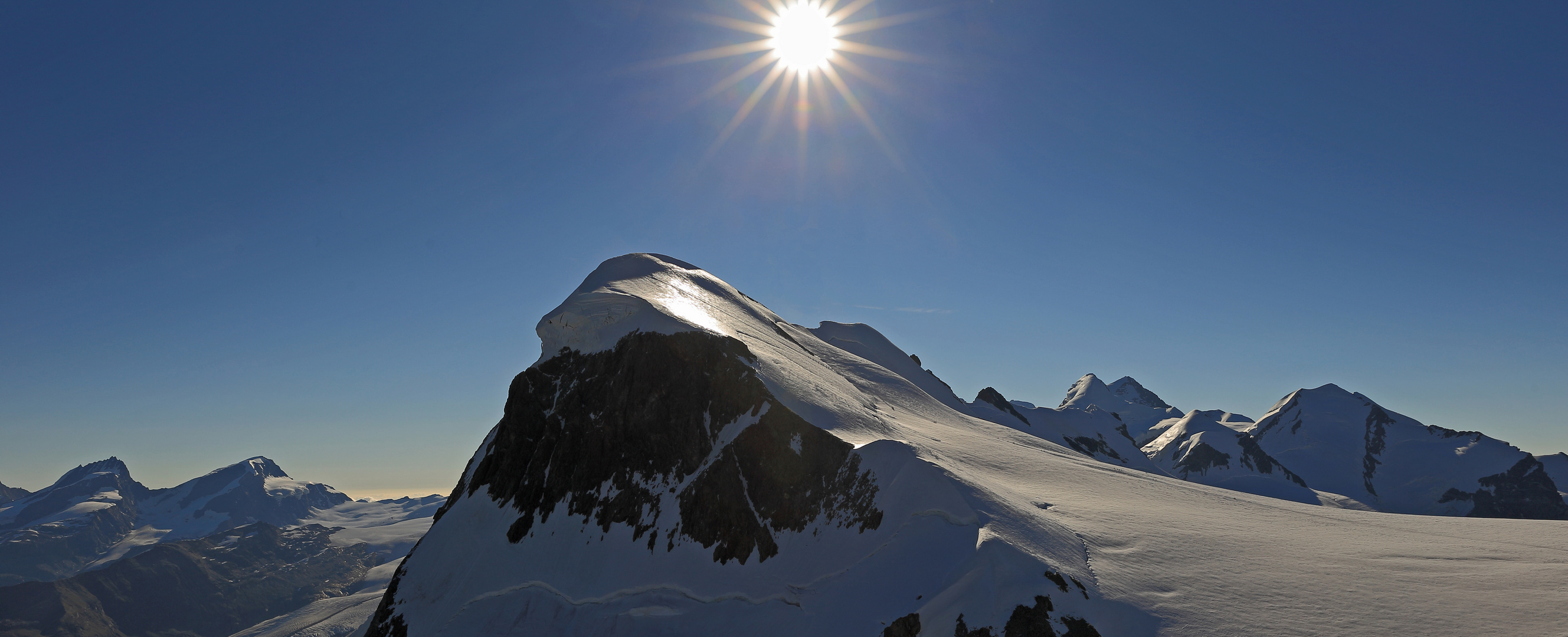 So wie hier die Sonne über dem Breithorn aufgeht...