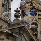 soap bubbles - Seifenblasen vor der Frauenkirche