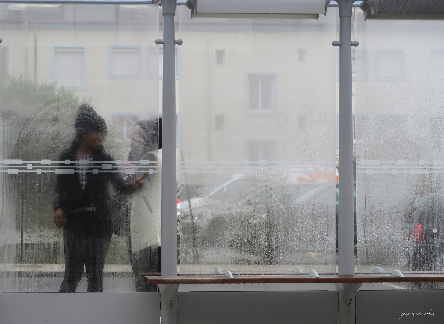 s'occuper sous l'Abri- Bus