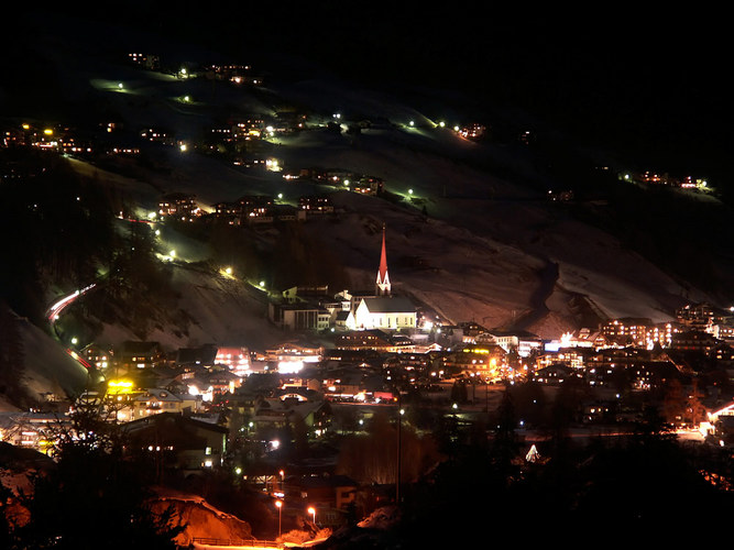 Sölden bei Nacht