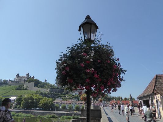 Sogar an Laternen ...