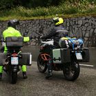 Sogar die Sonnen verwöhnten GS BIker aus Italien ...