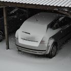 Sogar im Carport ist mein Auto eingeschneit!