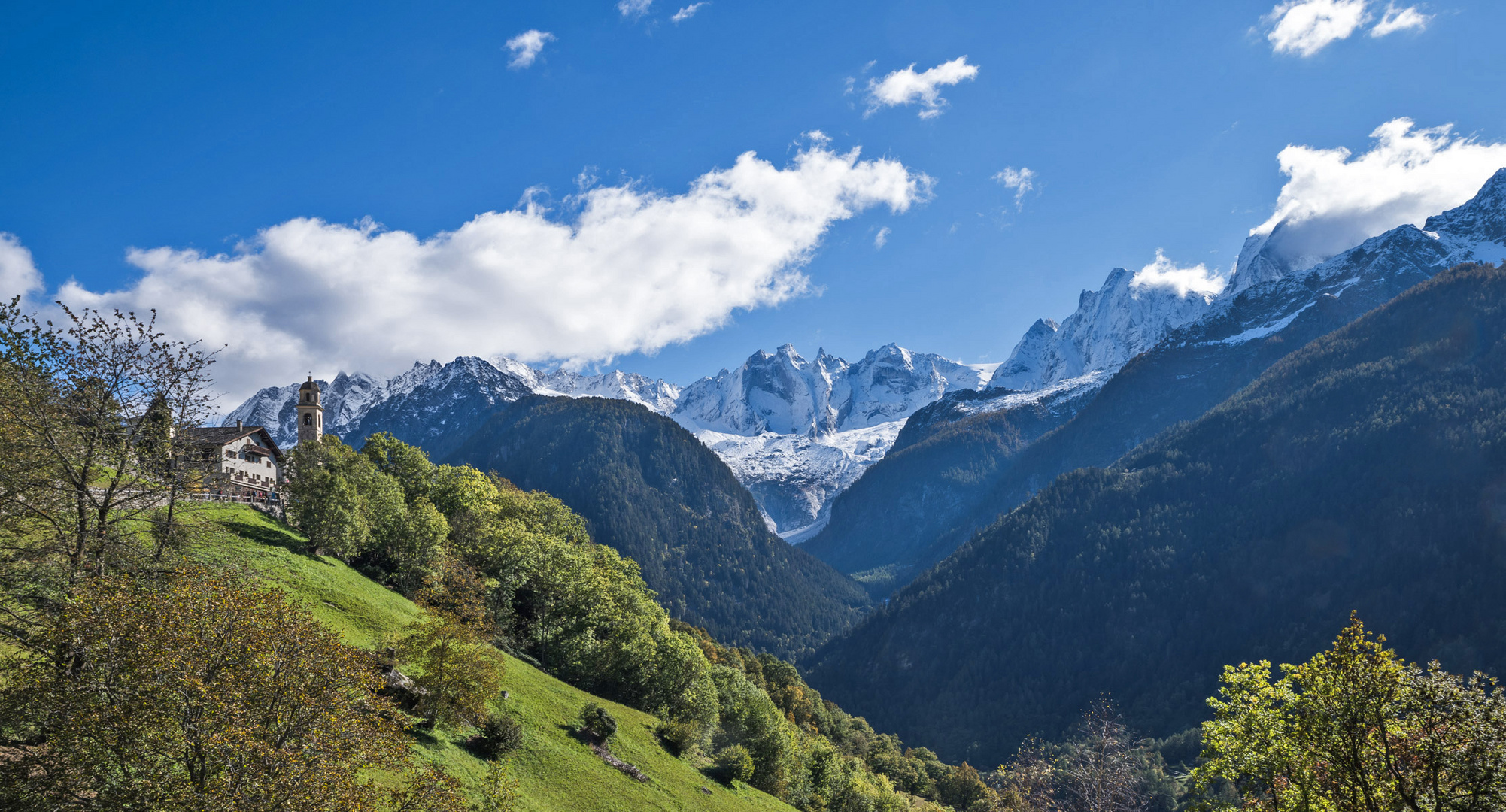 Soglio mit der Sciora-Gruppe