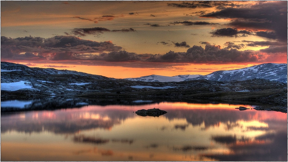 Sognefjell Mitternachts-Stimmung von der schönsten Seite: Norgereise 2013 ( HDR)