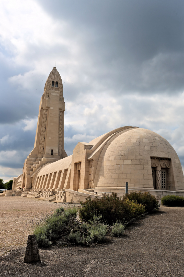 soldatenfriedhof bei verdun