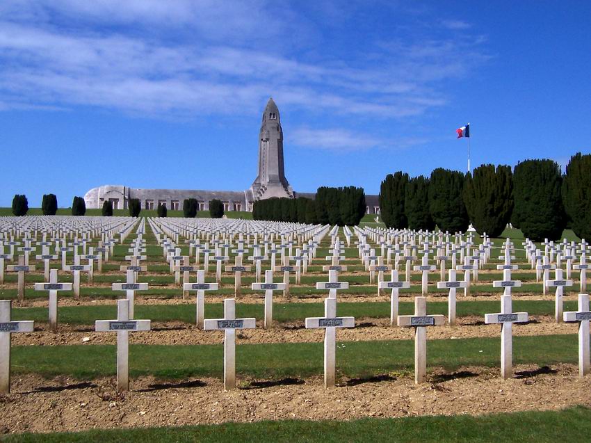Soldatenfriedhof in Verdun_2 (Frankreich)