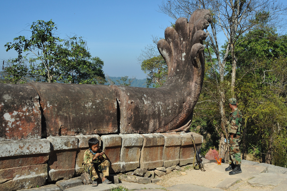 Soldiers at Preah Vihear