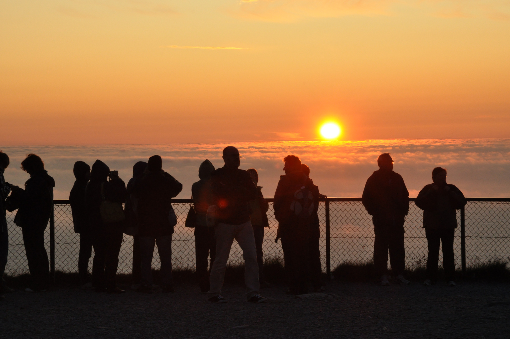 Sole a mezzanotte