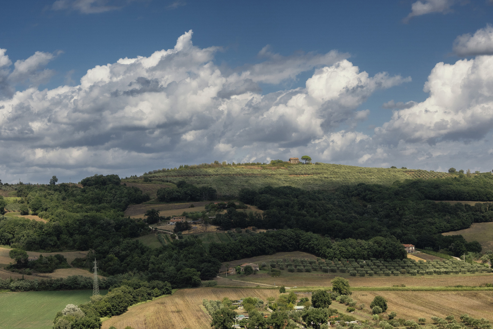 Sole e nuvole sulla Tuscia