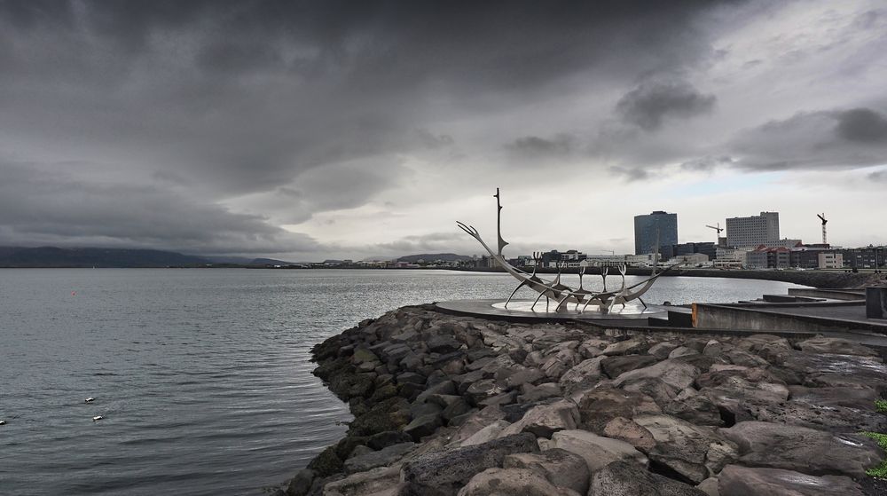 Sólfar – Das Sonnenschiff -  Skulptur in Reykjavík