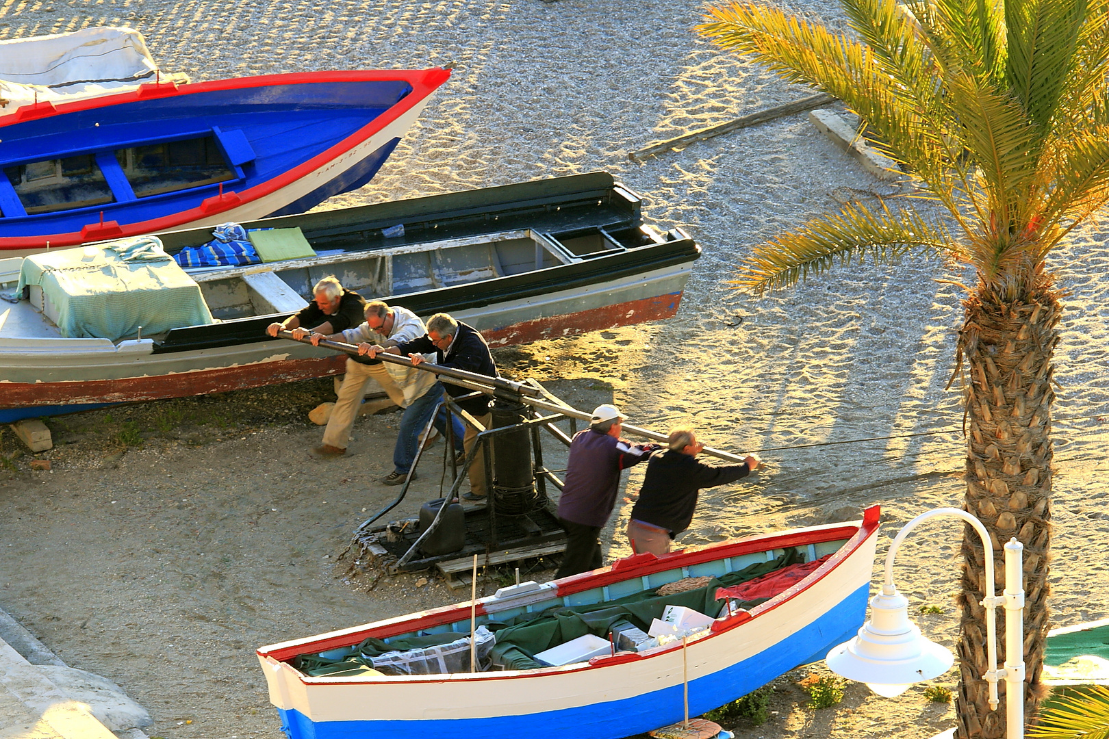 Solidarität unter den Fischern von Nerja