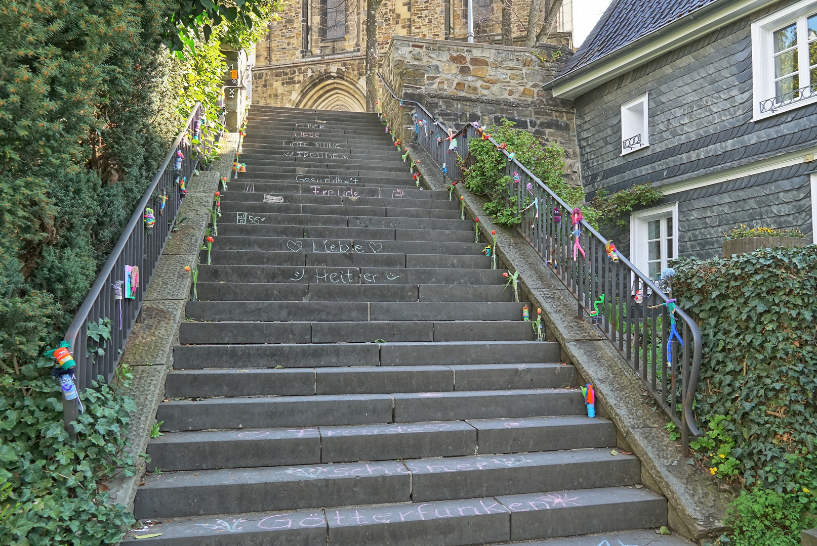 Solingen-Gräfrath     Treppenschmuck