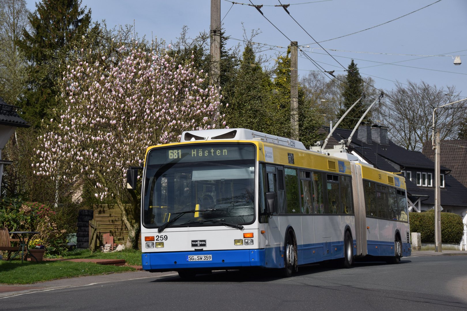 Solingen O-Bus Linie 681