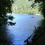 SOLITARY BOAT