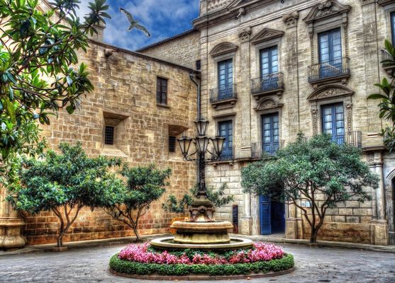 Solsona - Plaça del Palau Episcopal - Solsonès