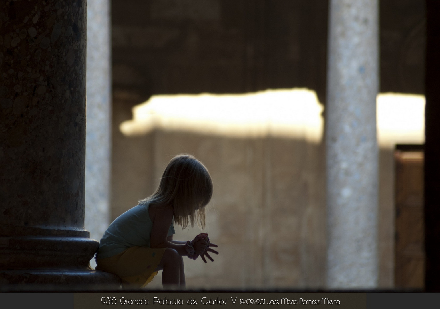 Sombras en el Palacio de Carlos V