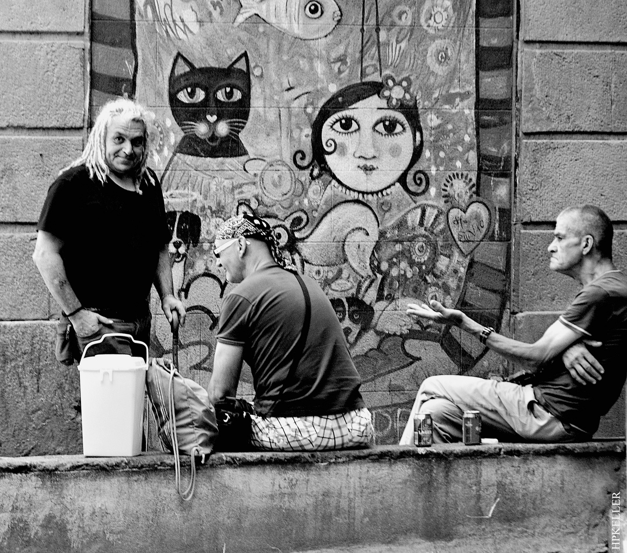 Some days ago in Barcelona, &#8203;&#8203;... streetculture in the Barri Go&#768;tic.