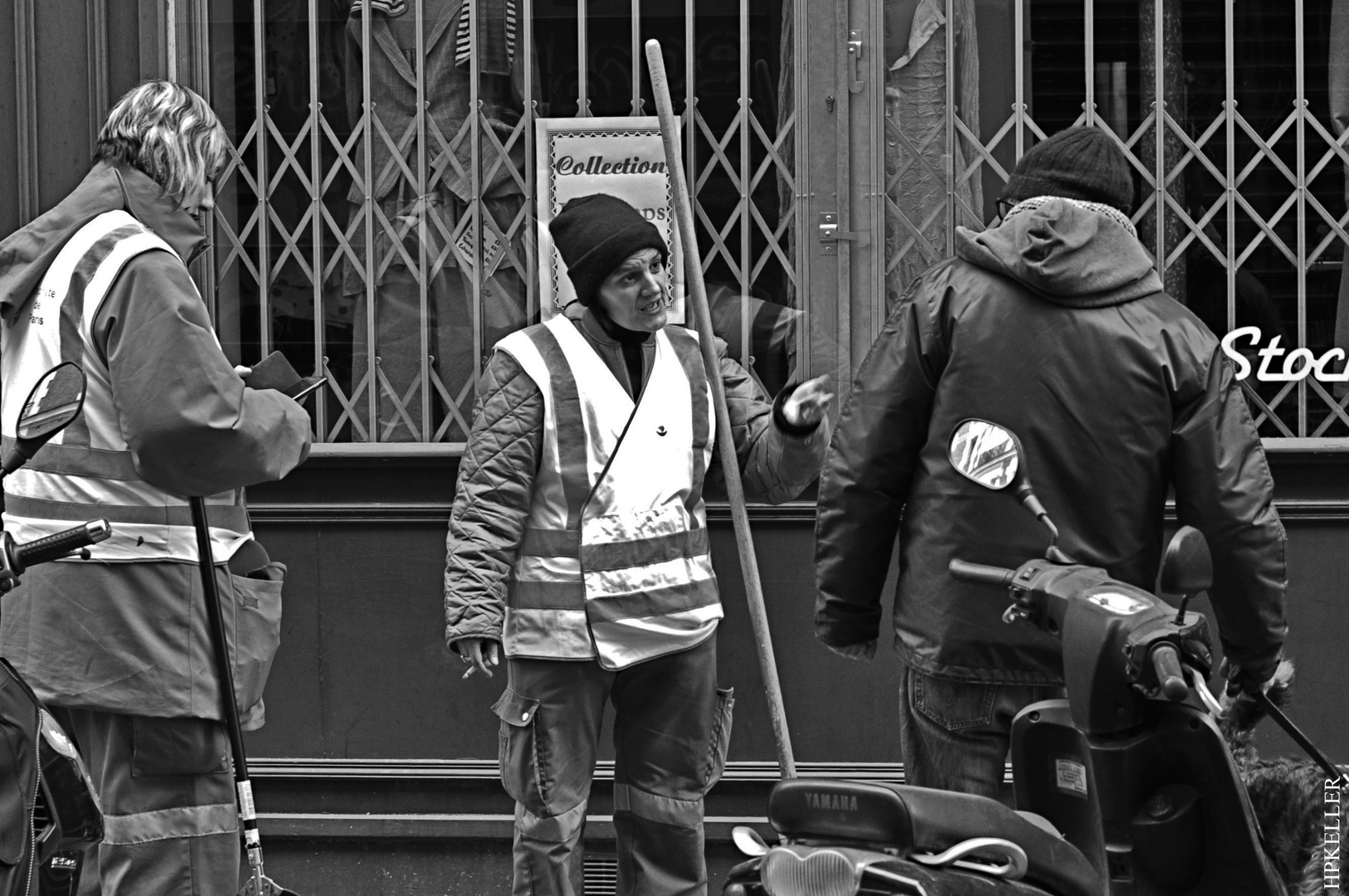 Some times ago in Paris, ...beware dog owners, Montmartre 2013.