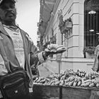 Some weeks ago in Havanna, ...drunken Seller praises bananas for little money.