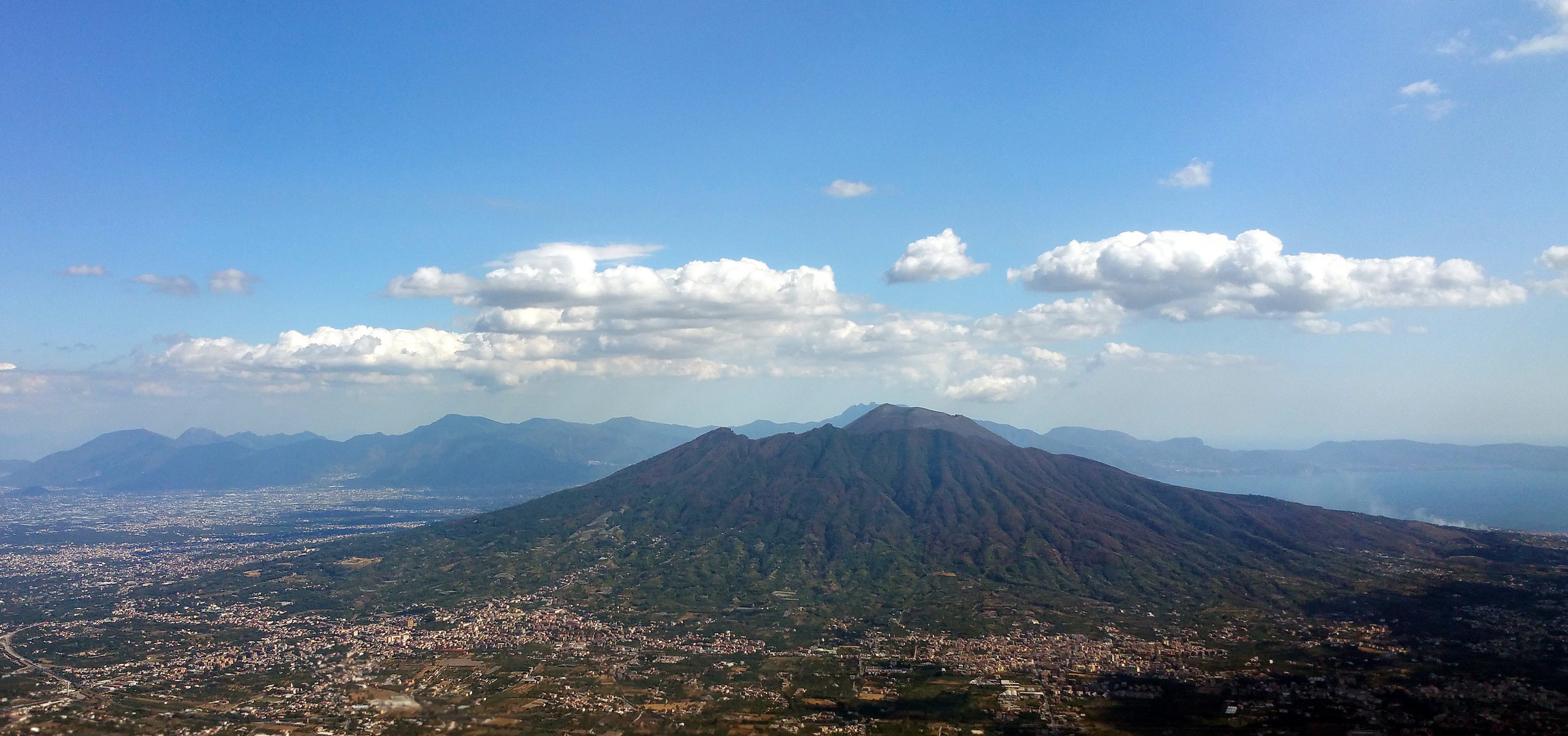 Somma, Vesuv und die Monti Picentini