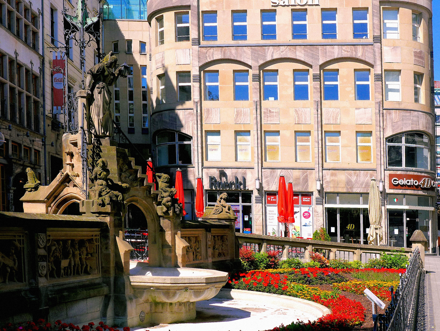 Sommer am Kölner Heinzelmännchenbrunnen