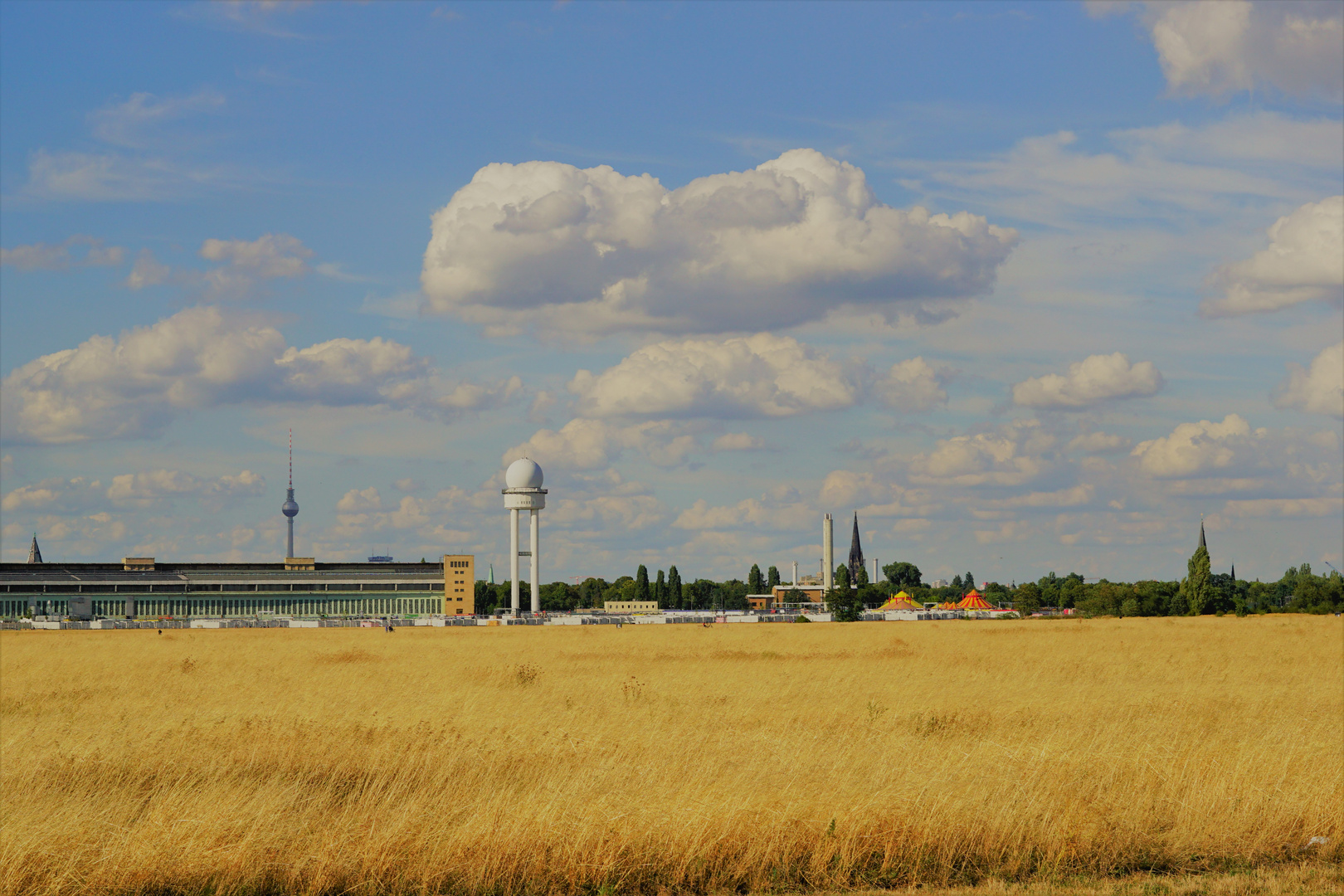 Sommer auf dem Tempelhofer Feld