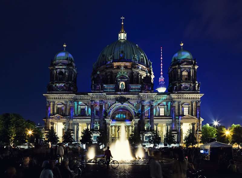 Sommer-Lichtspektakel am Dom