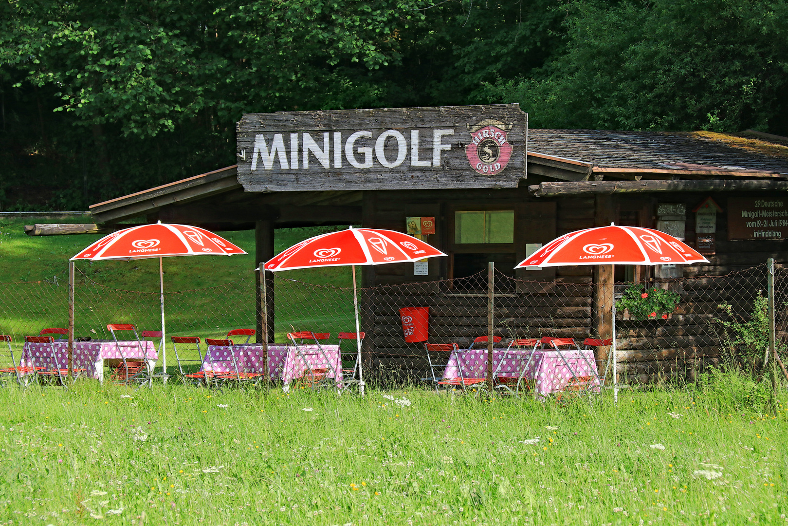 Sommer, Sonne, Minigolf