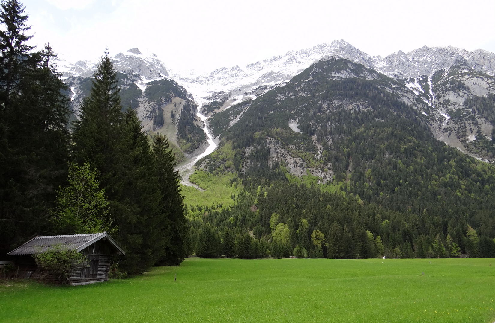 Sommer und Winter in einem Bild