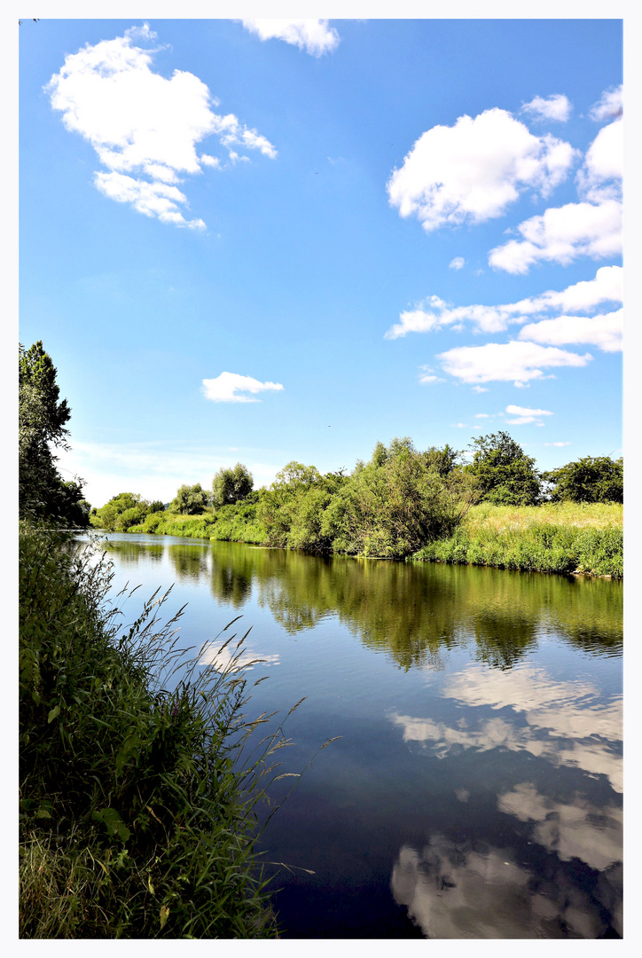 Sommer- und Wolkenhimmel 