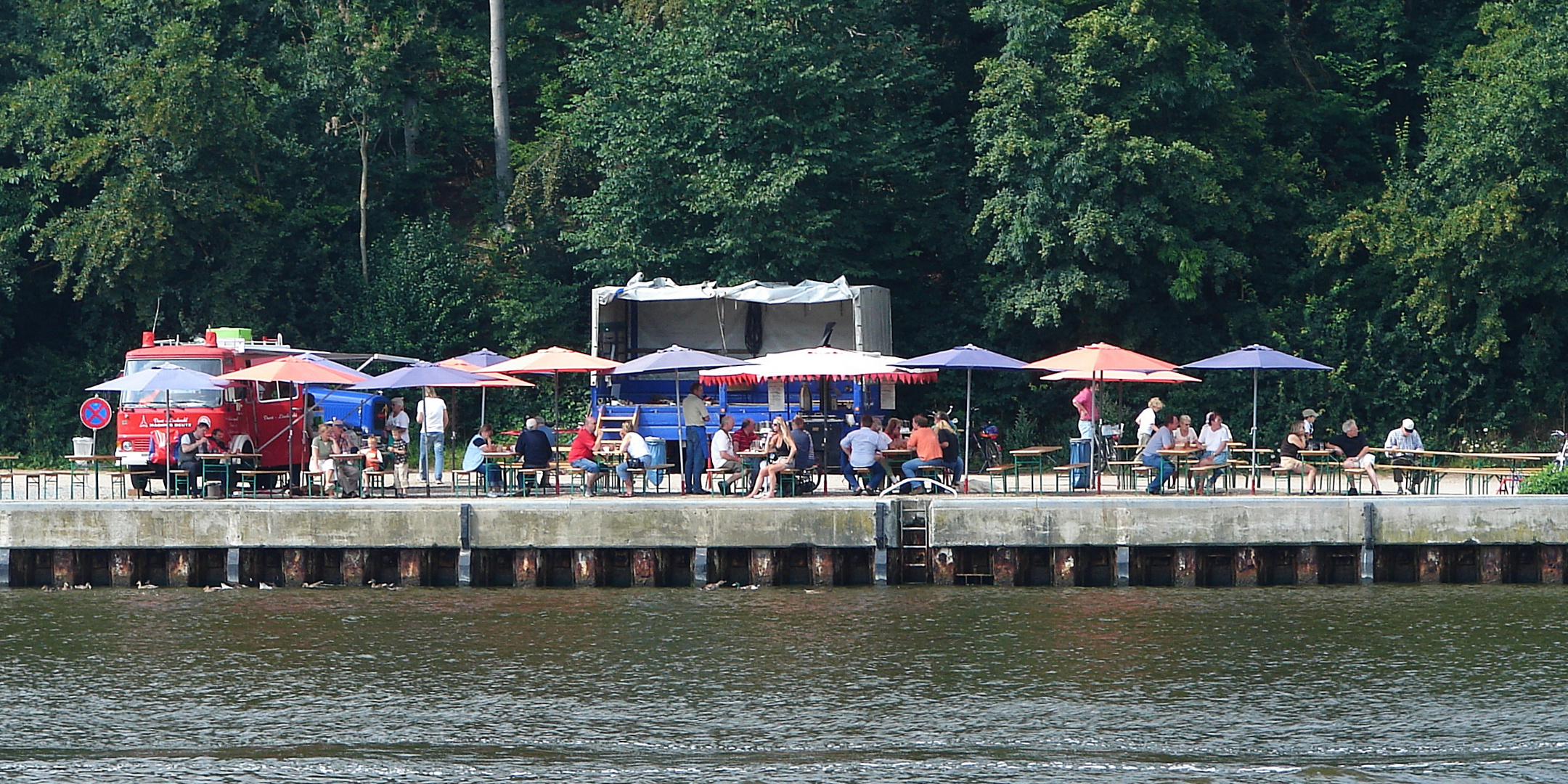 Sommer, Wochenende, Nord-Ostsee-Kanal