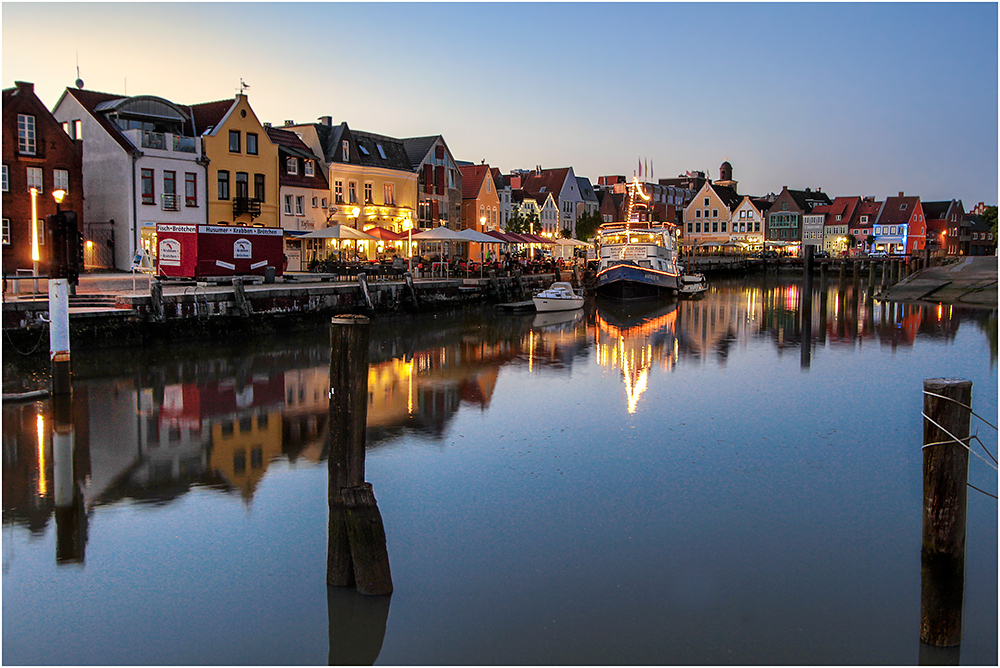 Sommerabend am Hafen