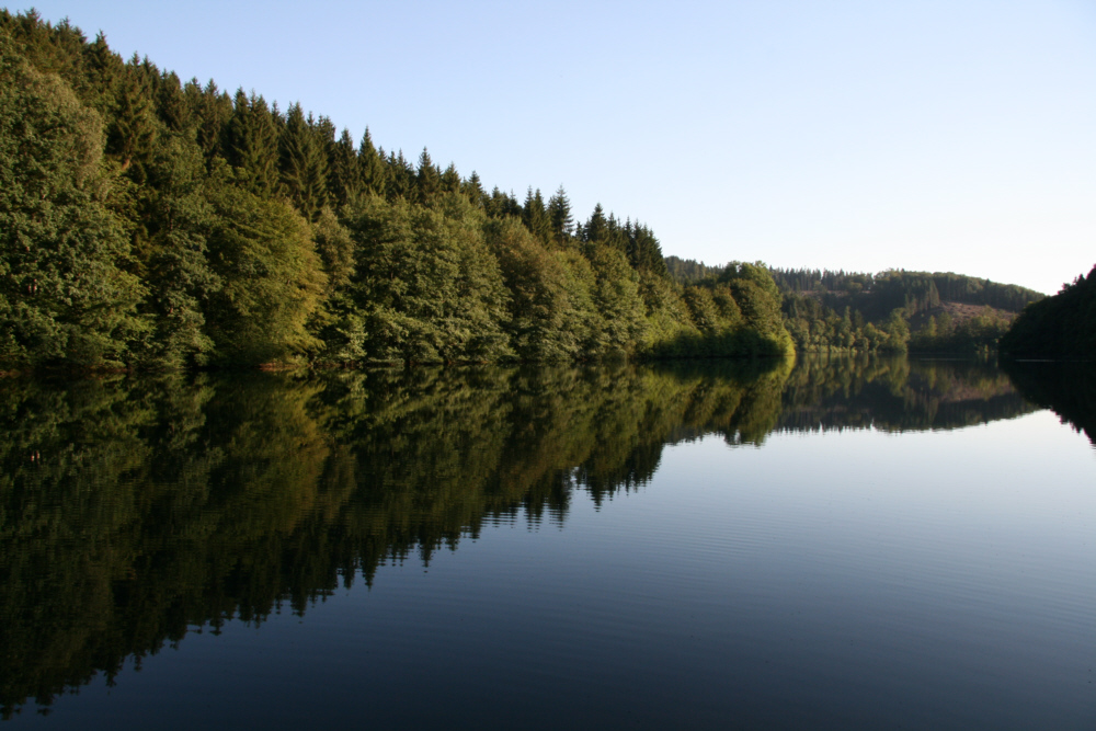 Sommerabend an der Talsperre