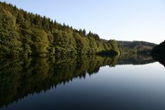 Sommerabend an der Talsperre