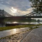 Sommerabend nach einem Regenschauer  am Blauen Wunder  in Dresden