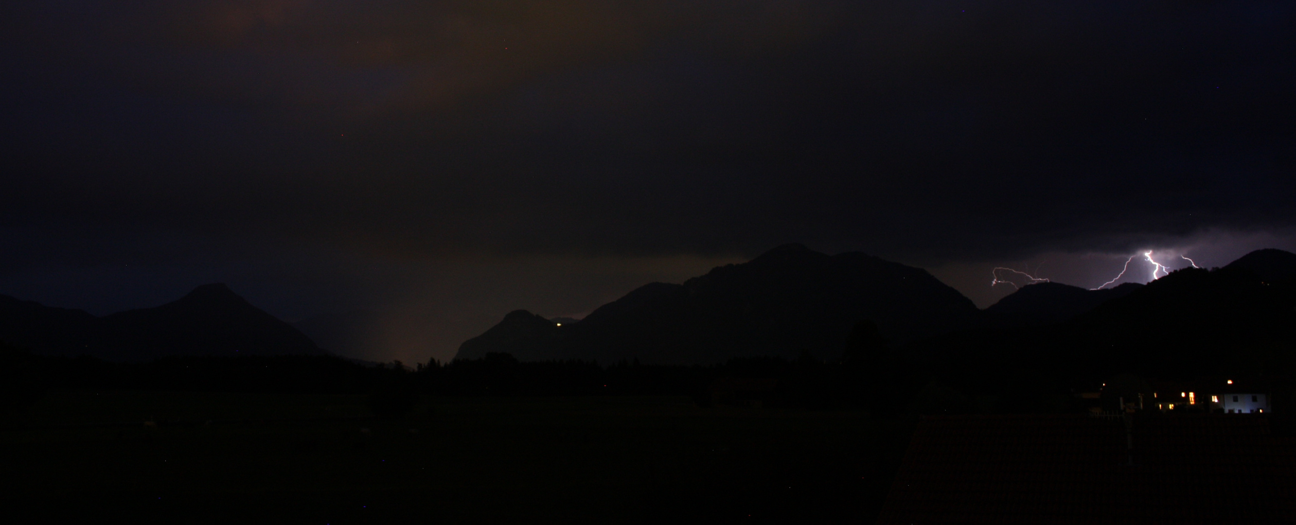 Sommergewitter am Alpenrand