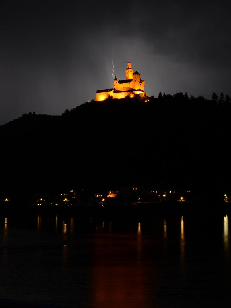 Sommergewitter am Rhein, Marksburg bei Braubach