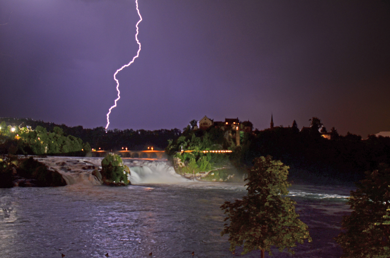 sommergewitter am rheinfall 4