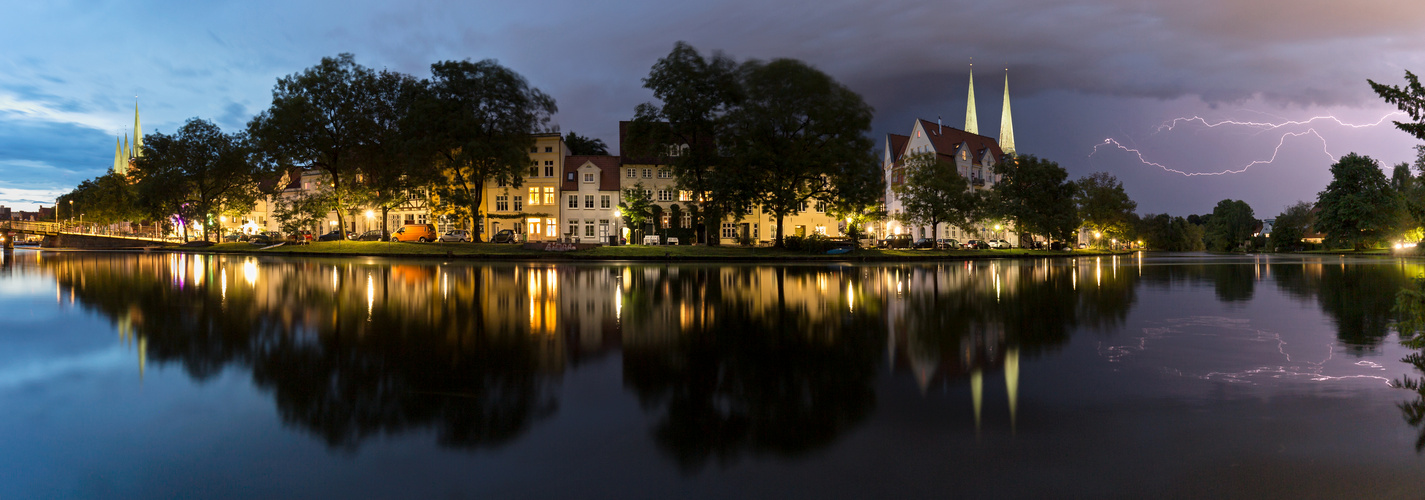 Sommergewitter über Lübeck...