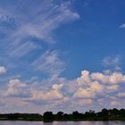 SOMMERHIMMEL AN DER ELBE