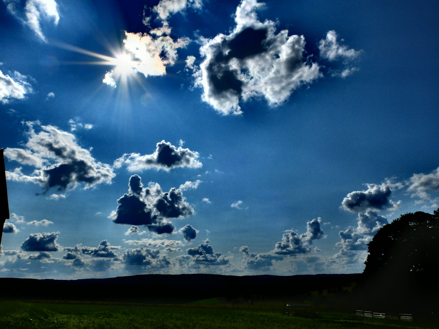 Sommerhimmel über dem Vogtland (Eubabrunn)