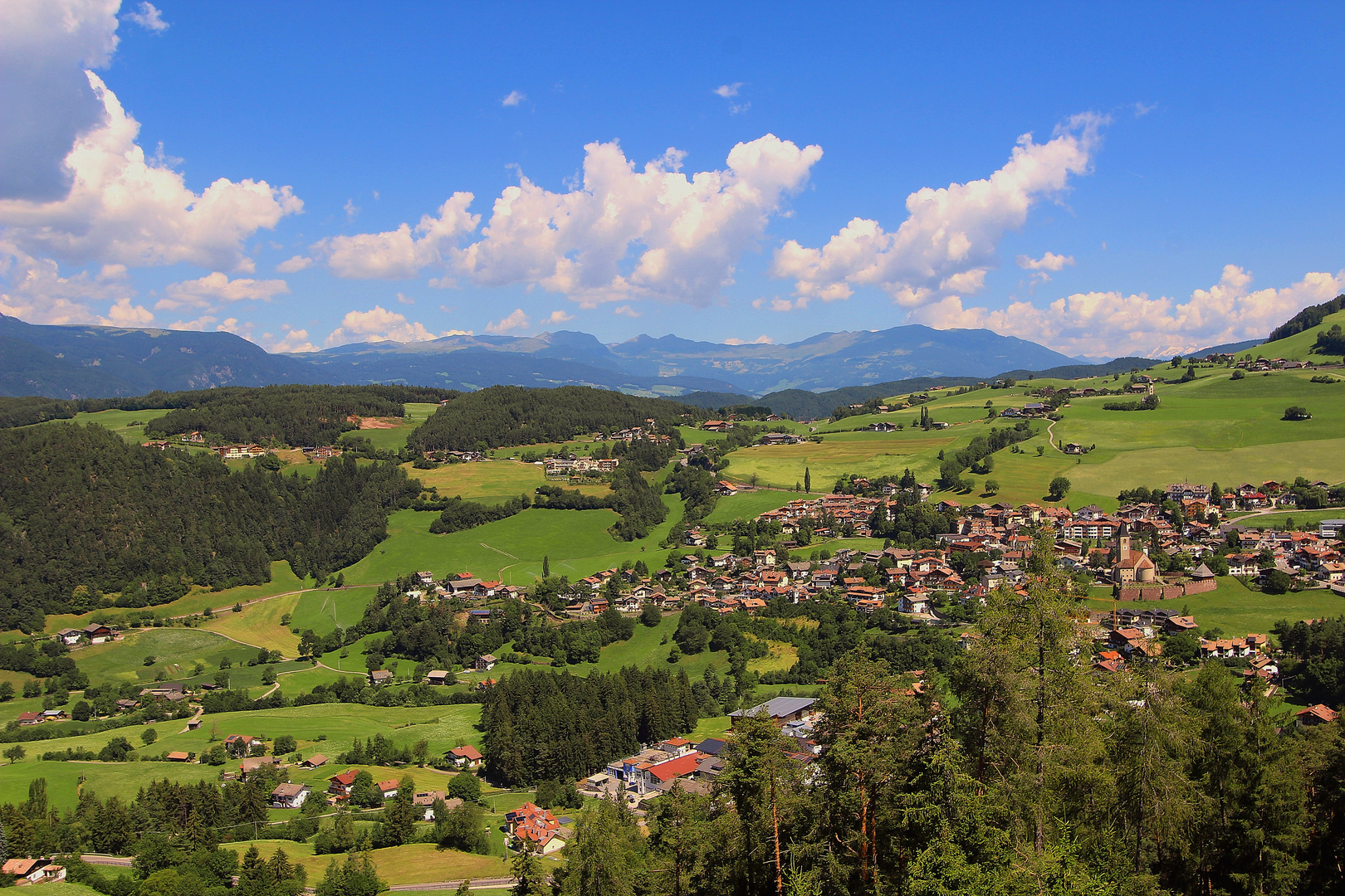 Sommerlandschaft im Schlerngebiet