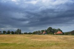 Sommerlich zu dem Max Taut Häuser Hiddensee 